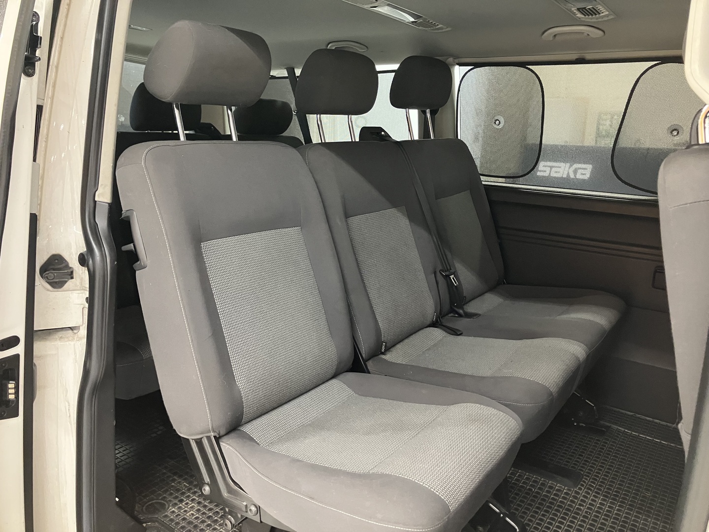 VOLKSWAGEN Caravelle 2015