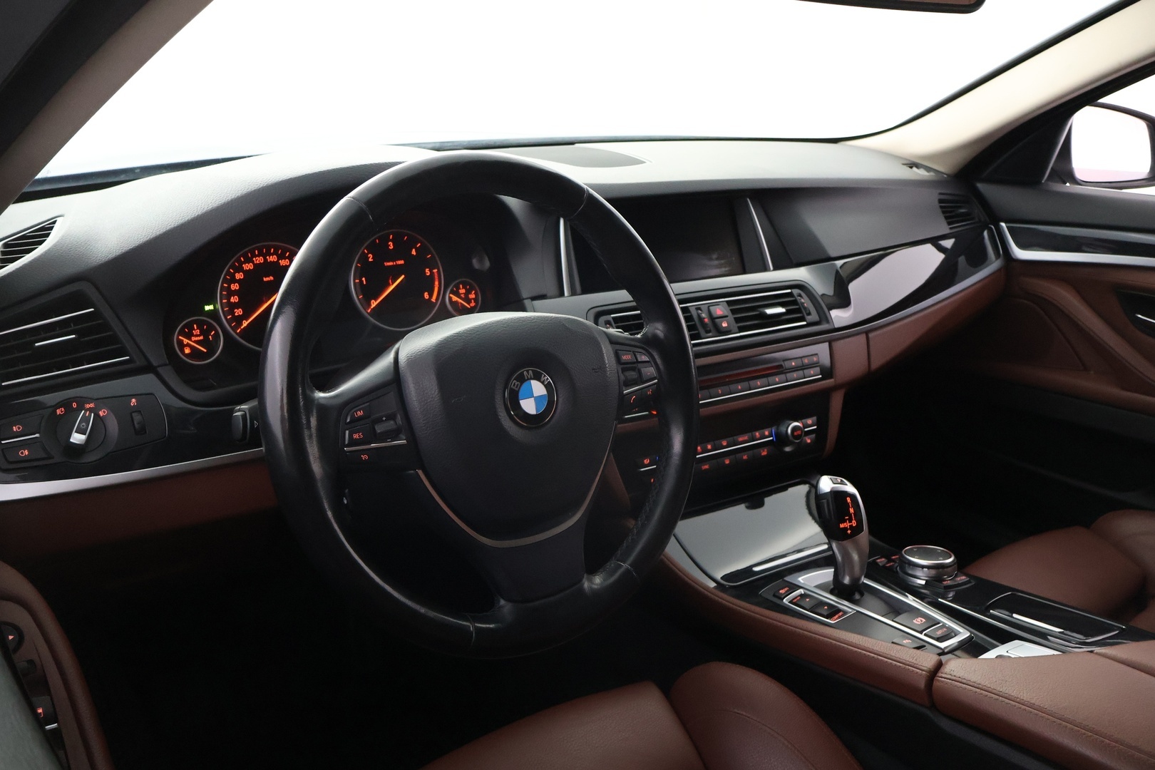BMW 518 2016