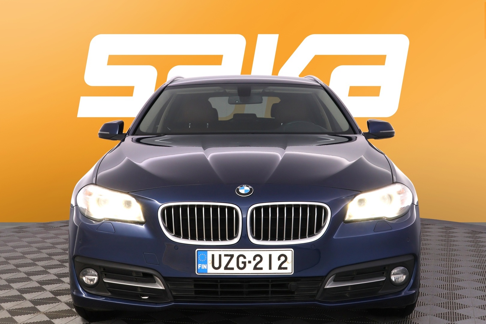 BMW 518 2016