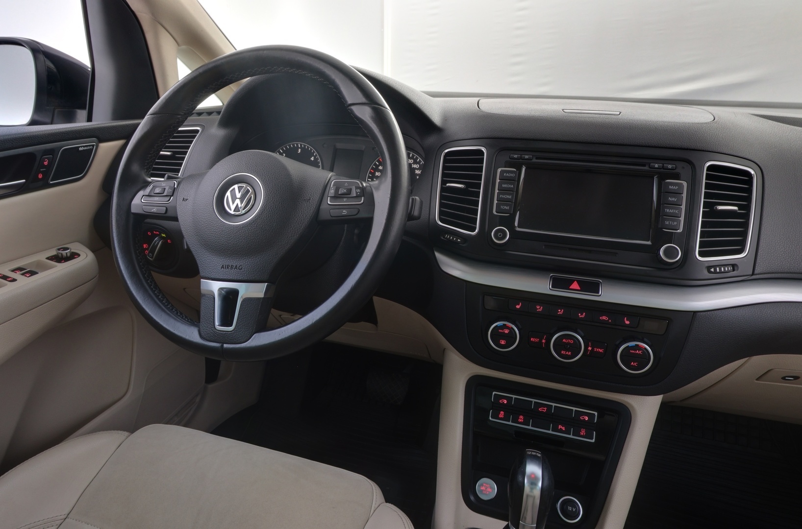 VOLKSWAGEN Sharan 2013