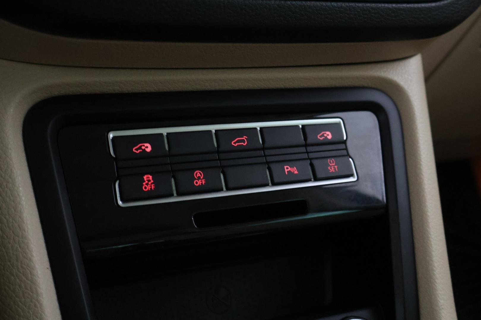 VOLKSWAGEN Sharan 2013