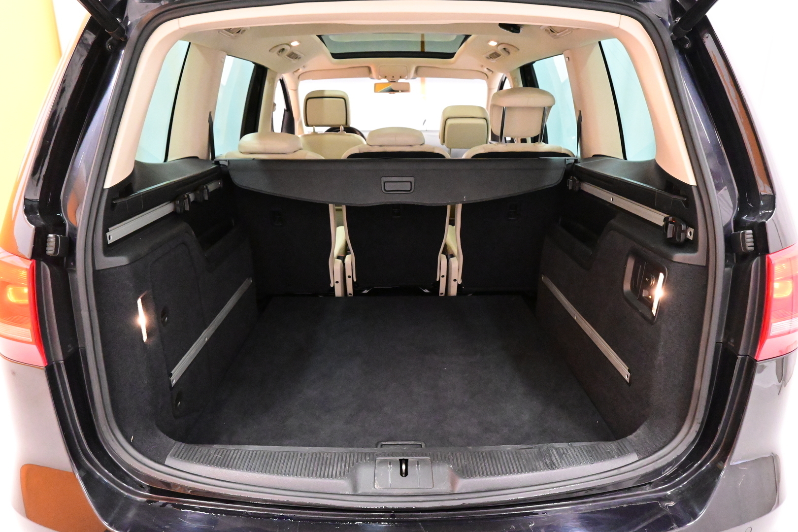 VOLKSWAGEN Sharan 2013