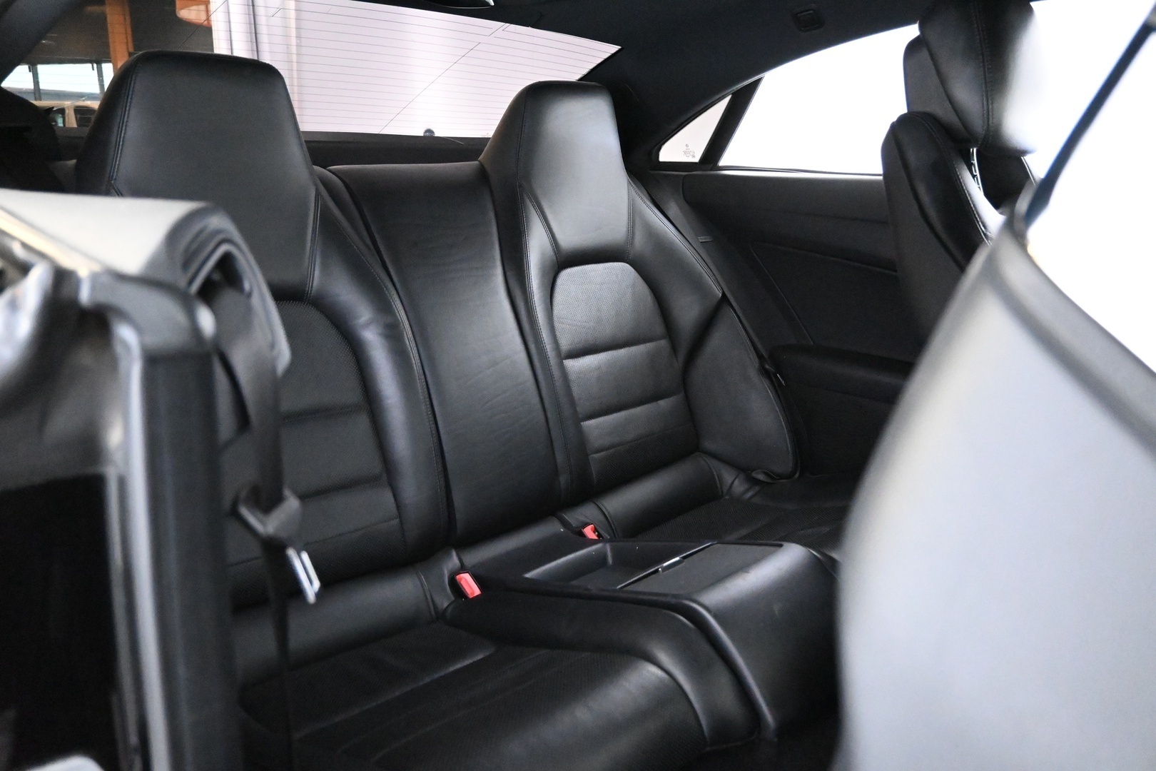 MERCEDES-BENZ E 2011