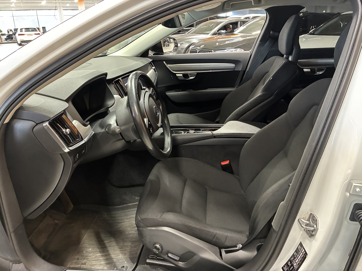 VOLVO S90 2017