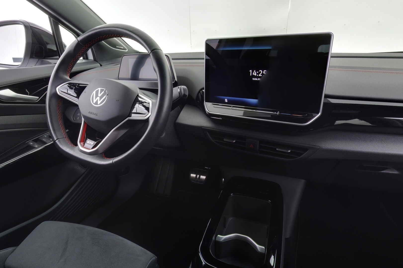 VOLKSWAGEN ID.4 2025