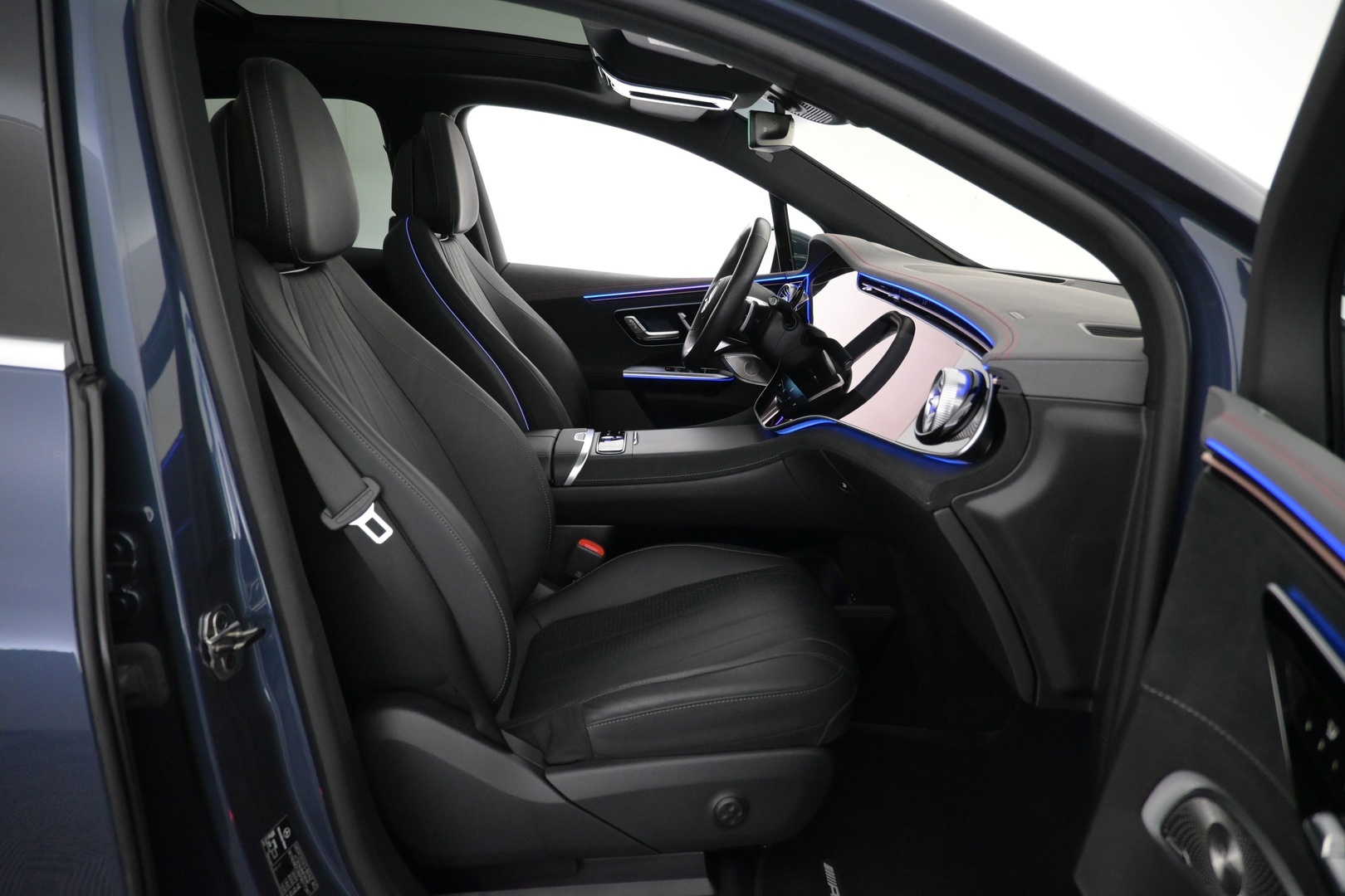 MERCEDES-BENZ EQE SUV 2024