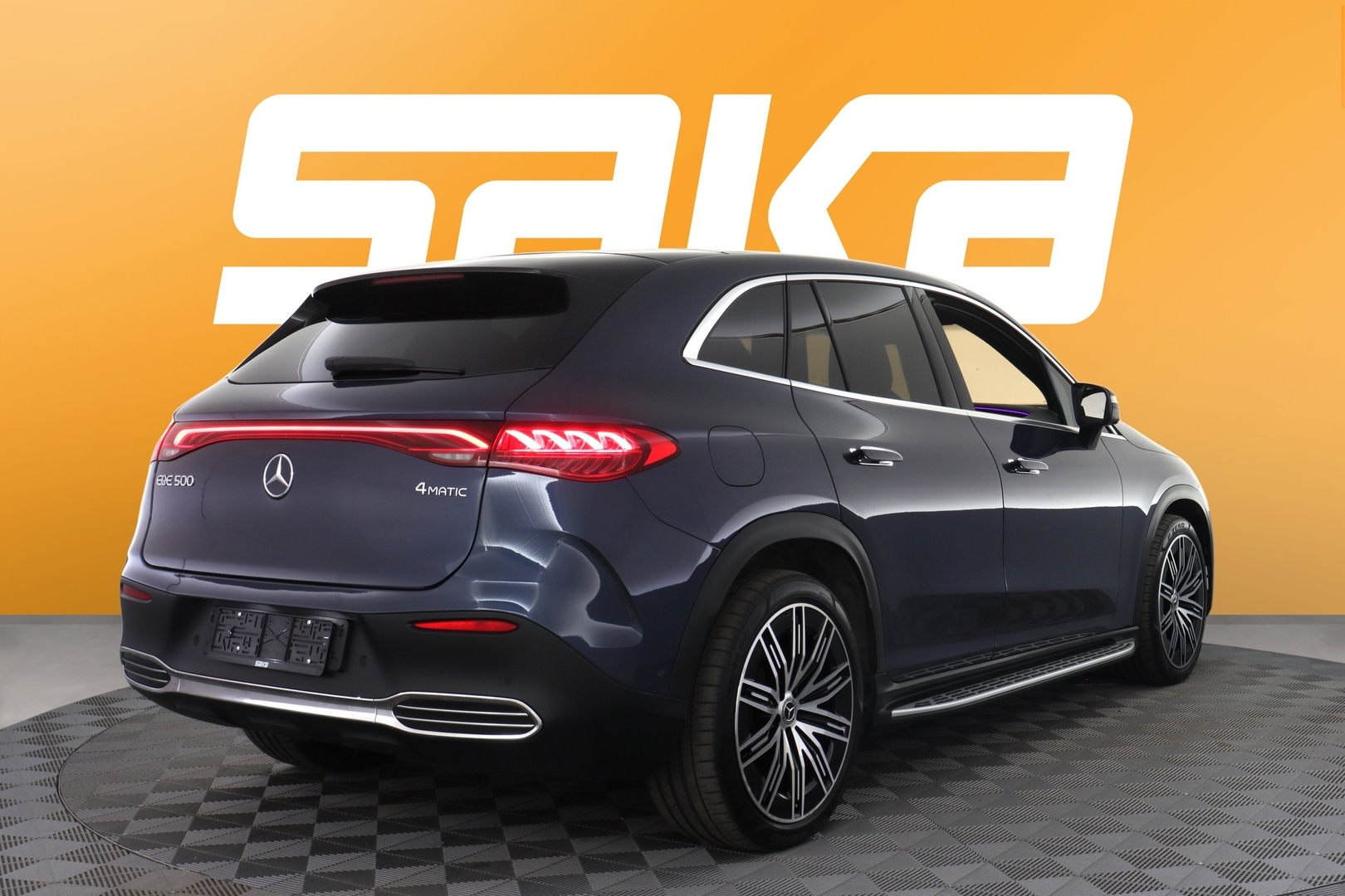 MERCEDES-BENZ EQE SUV 2024