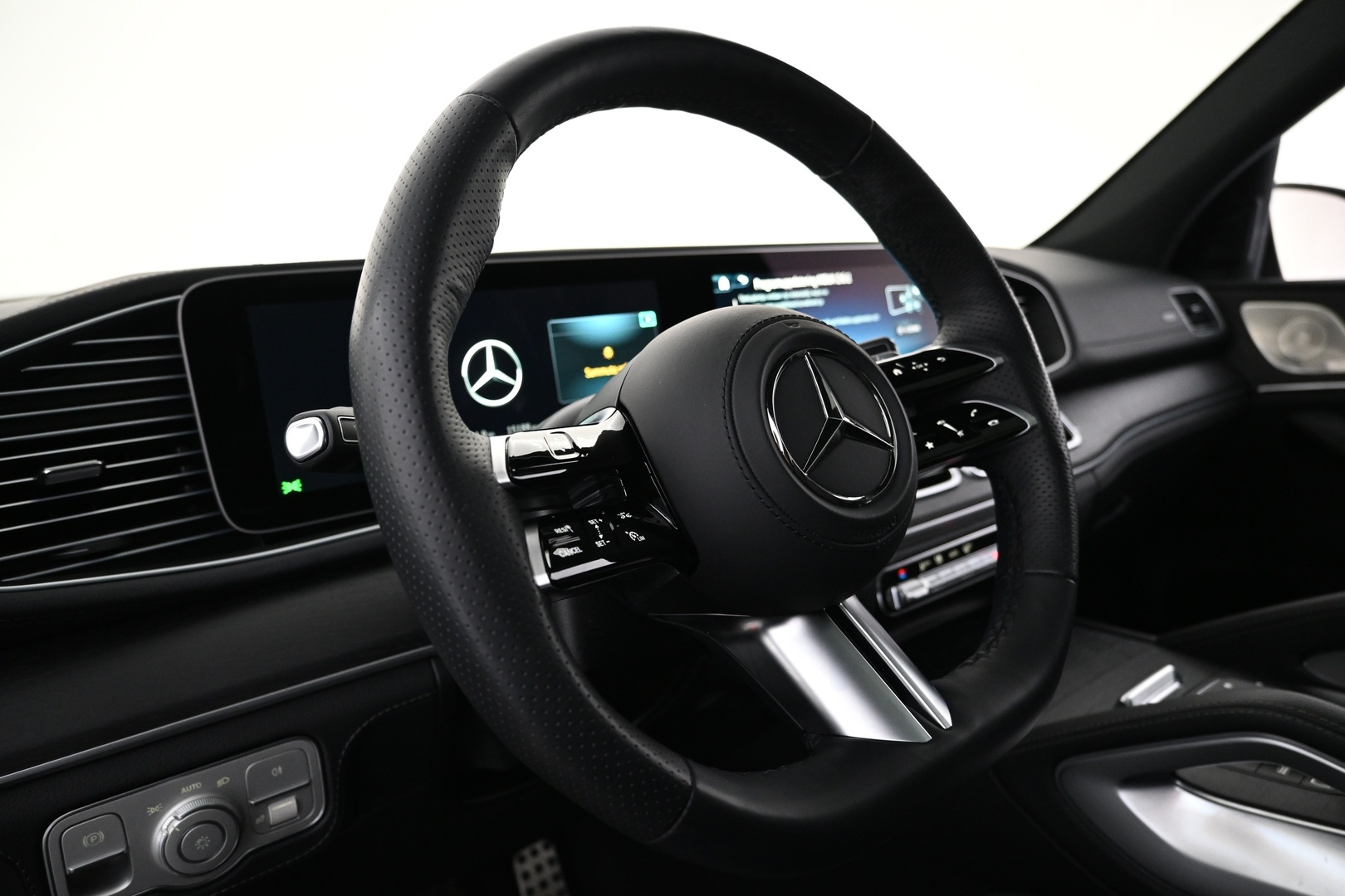 MERCEDES-BENZ GLE 2025