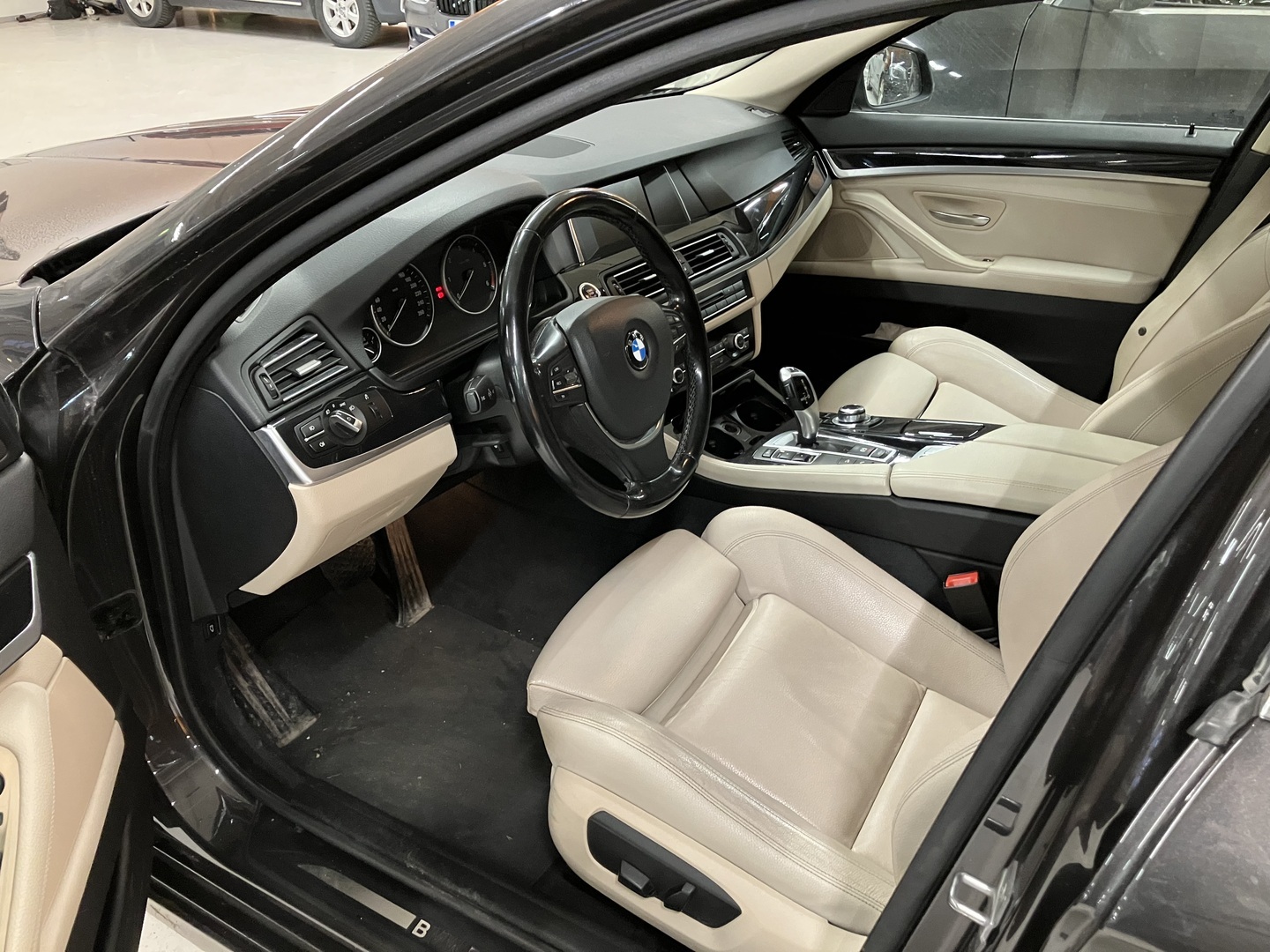 BMW 520 2016