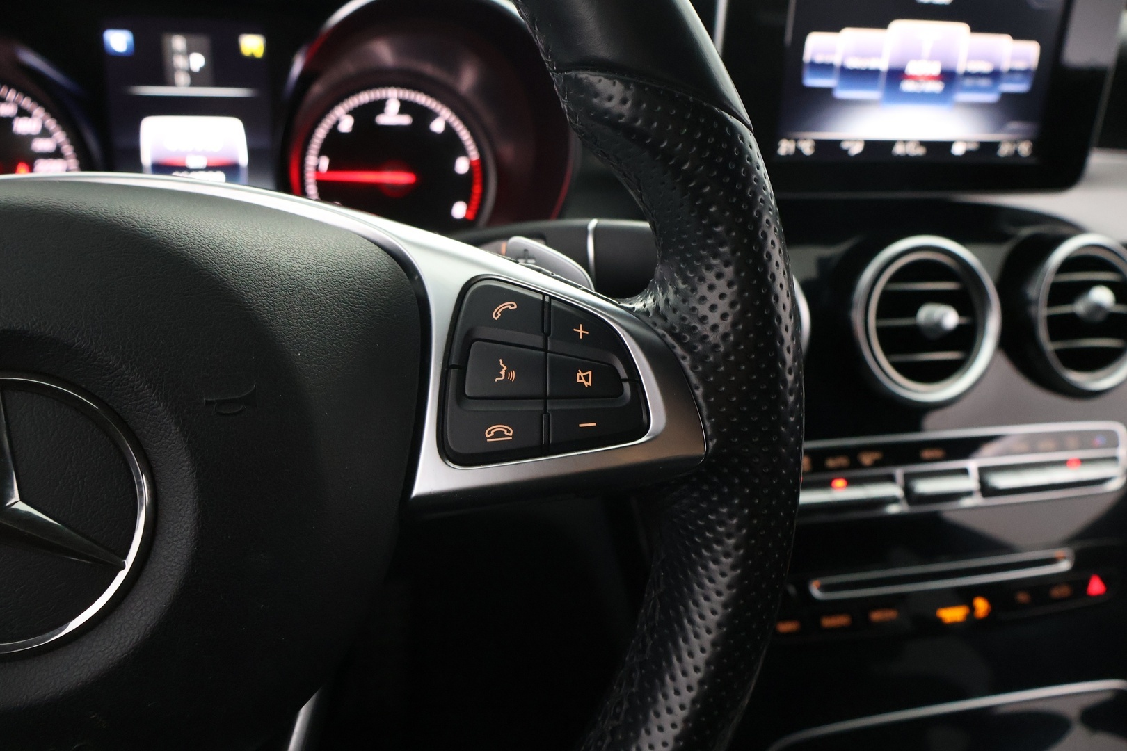 MERCEDES-BENZ C 2017