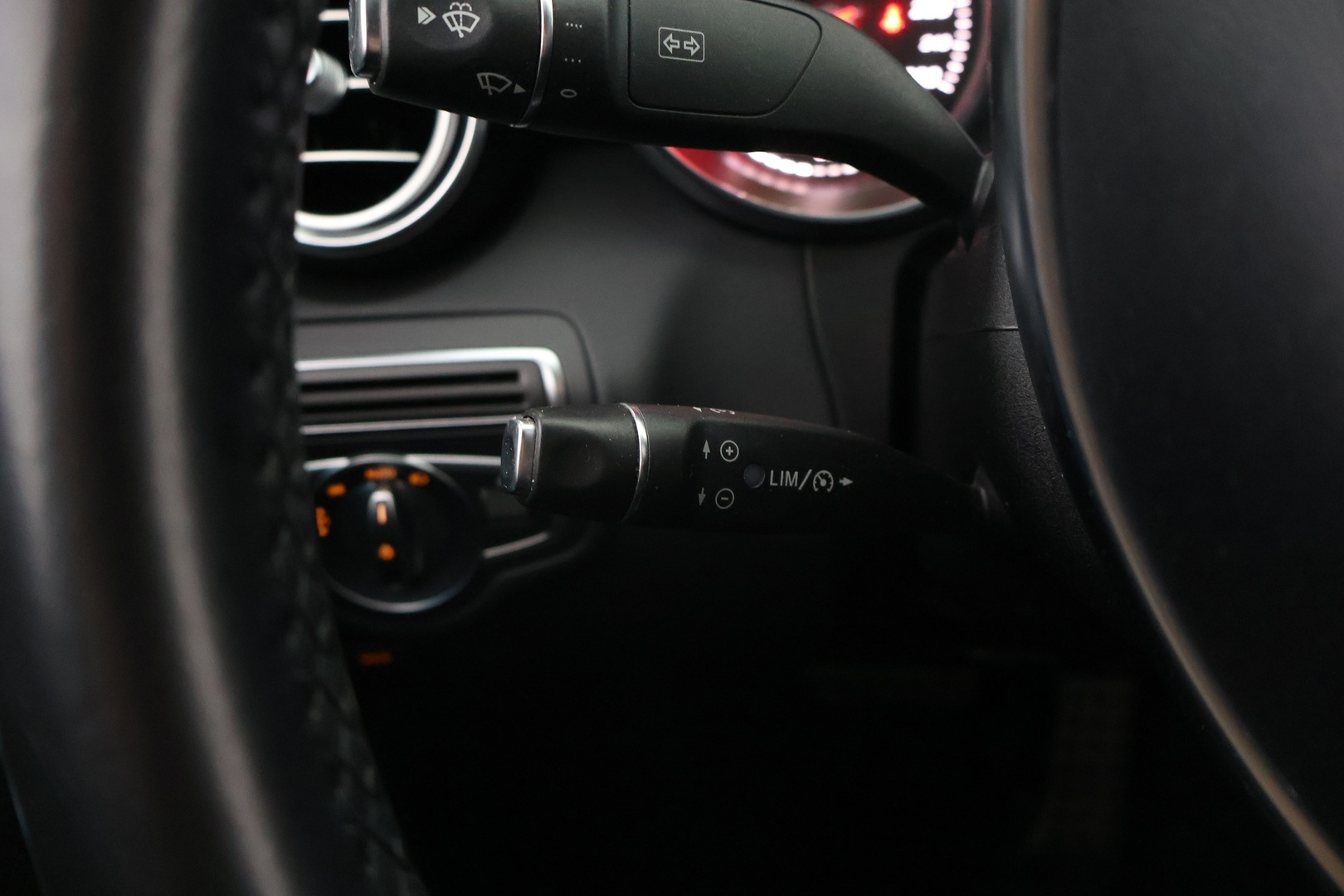 MERCEDES-BENZ C 2017