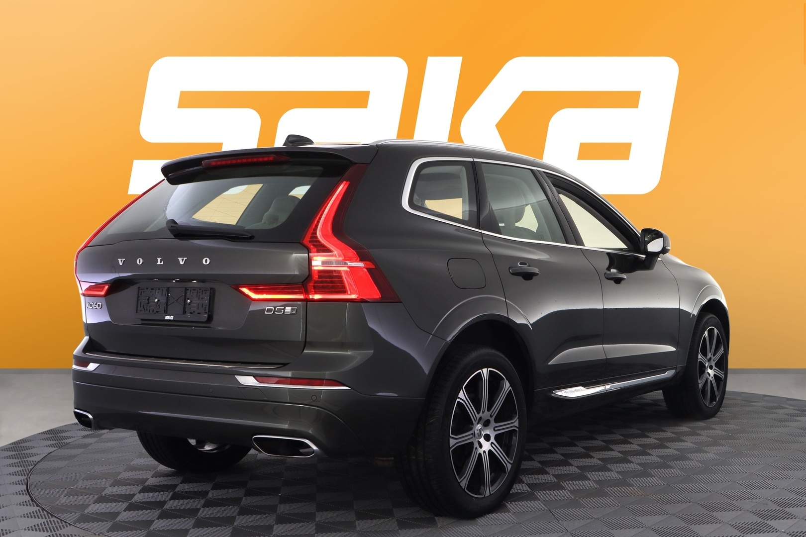 VOLVO XC60 2018