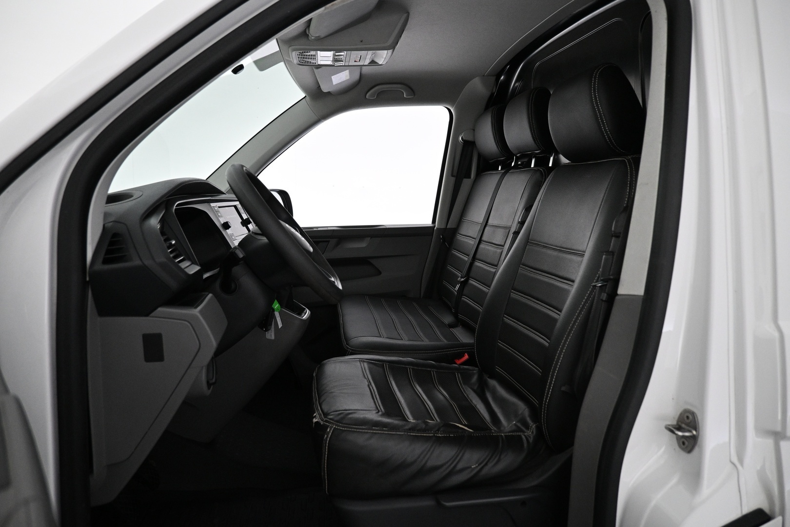 VOLKSWAGEN Transporter 2021