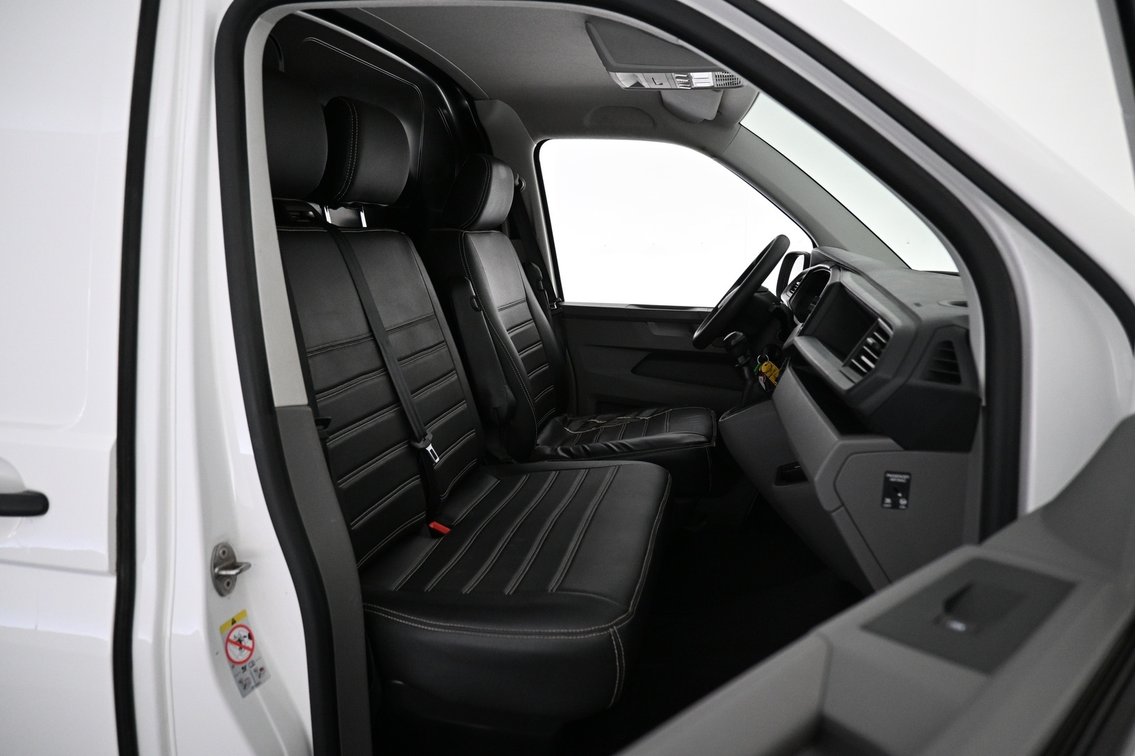 VOLKSWAGEN Transporter 2021