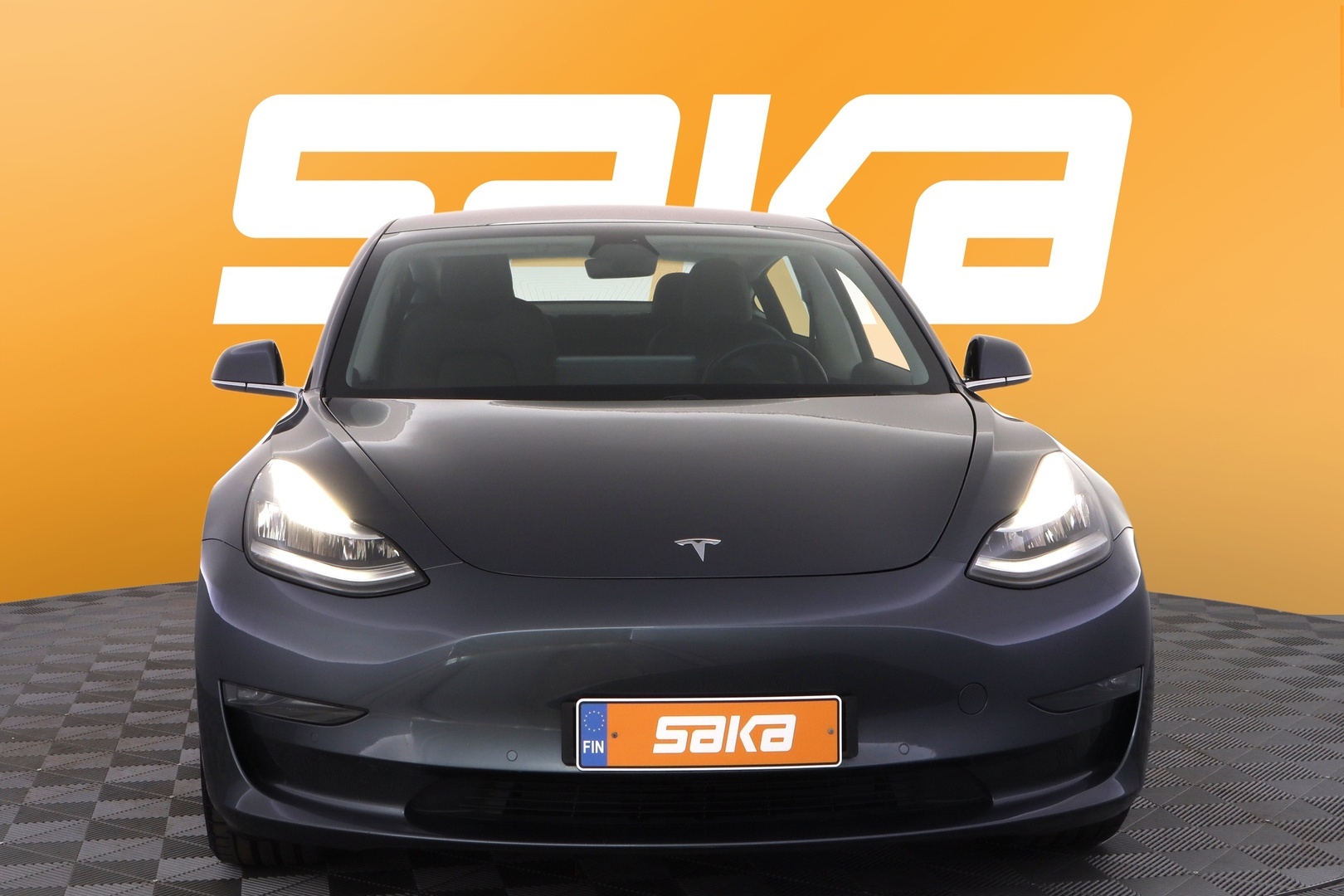 TESLA Model 3 2019