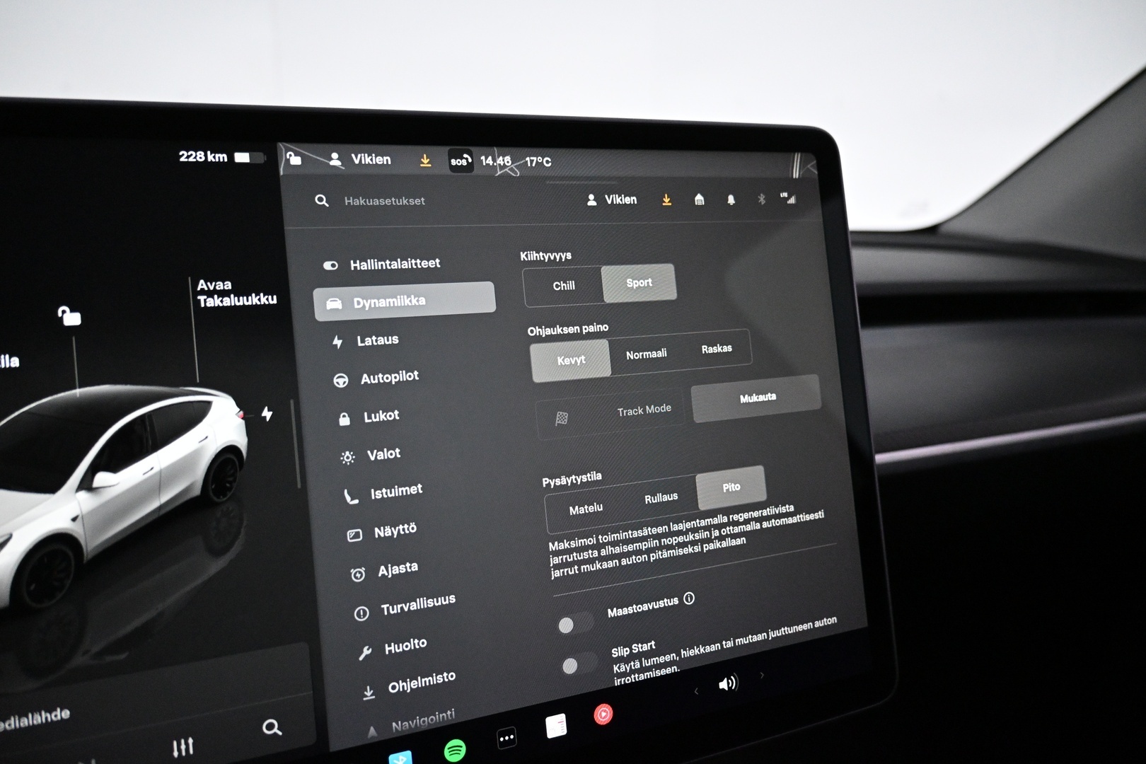 TESLA Model Y 2022