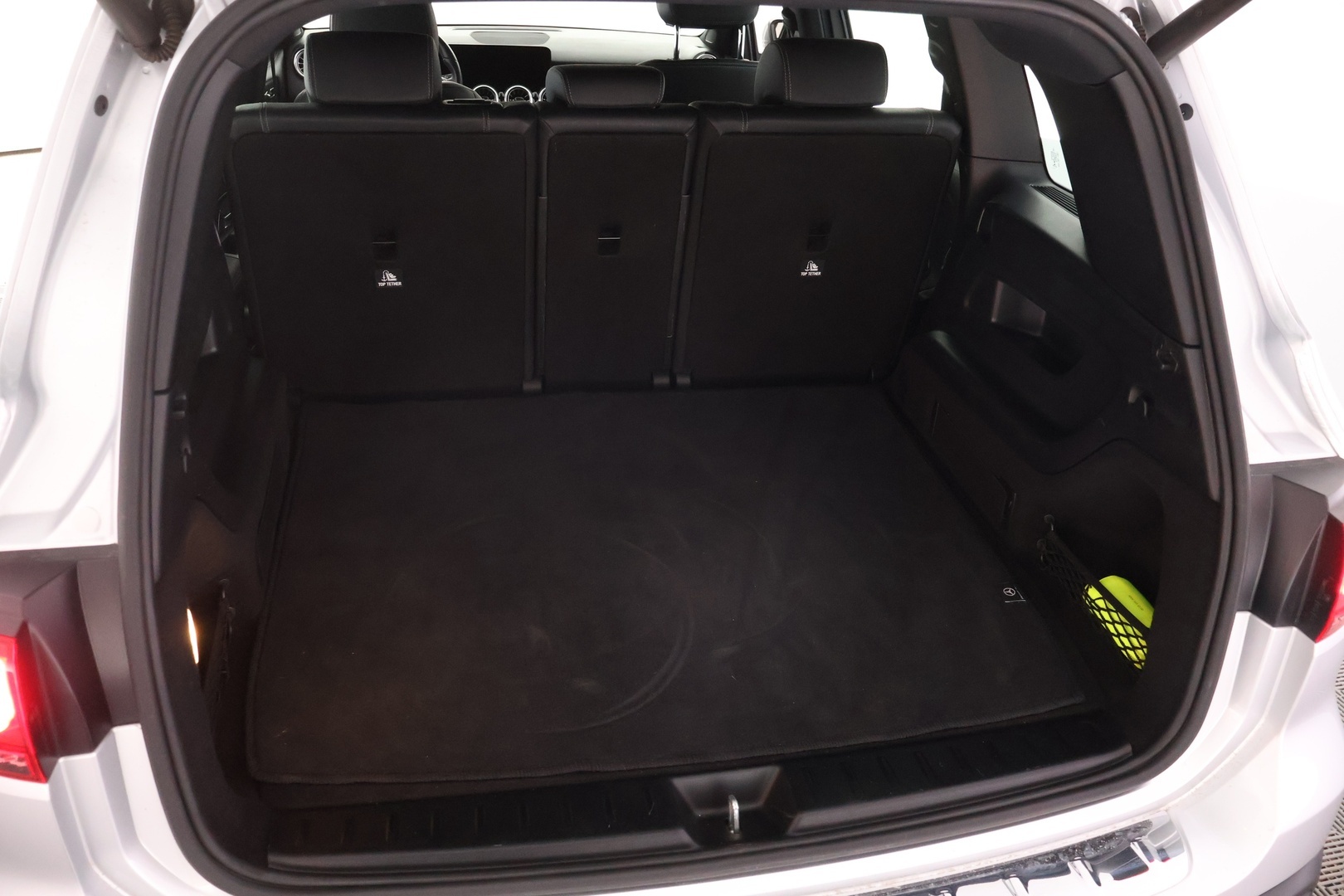 MERCEDES-BENZ EQB 2023