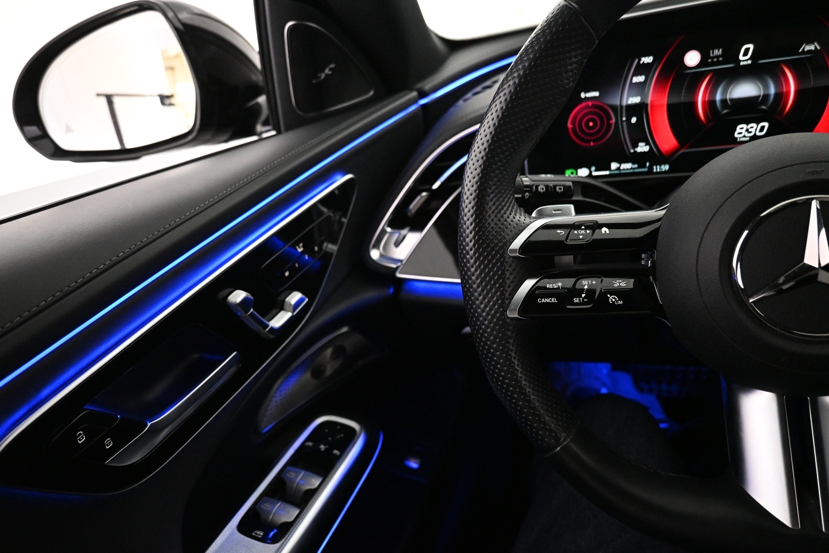 MERCEDES-BENZ E 2024