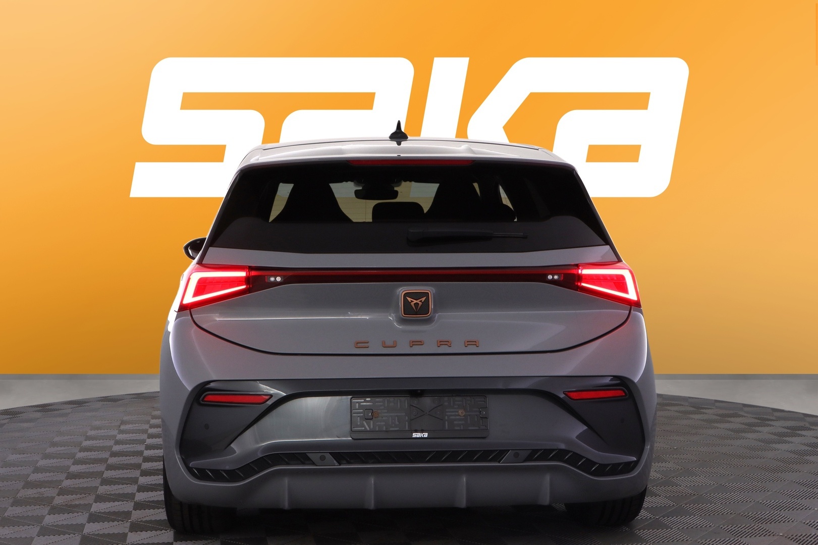 CUPRA Born 2023