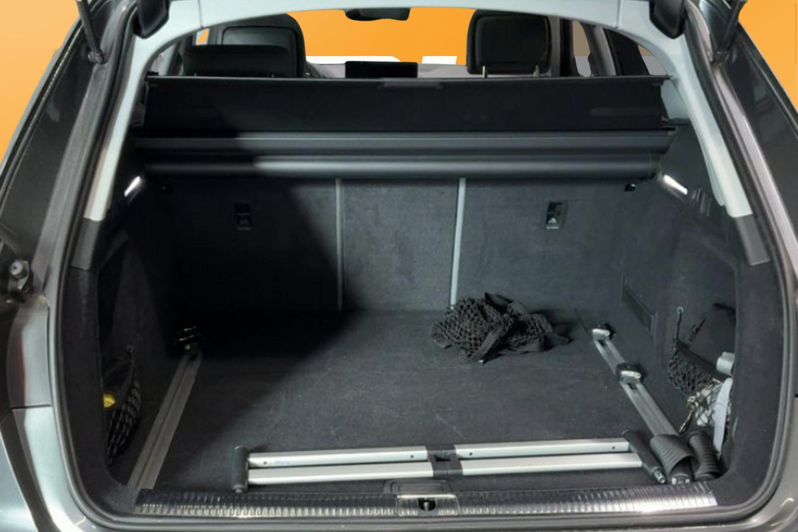 AUDI A4 2022