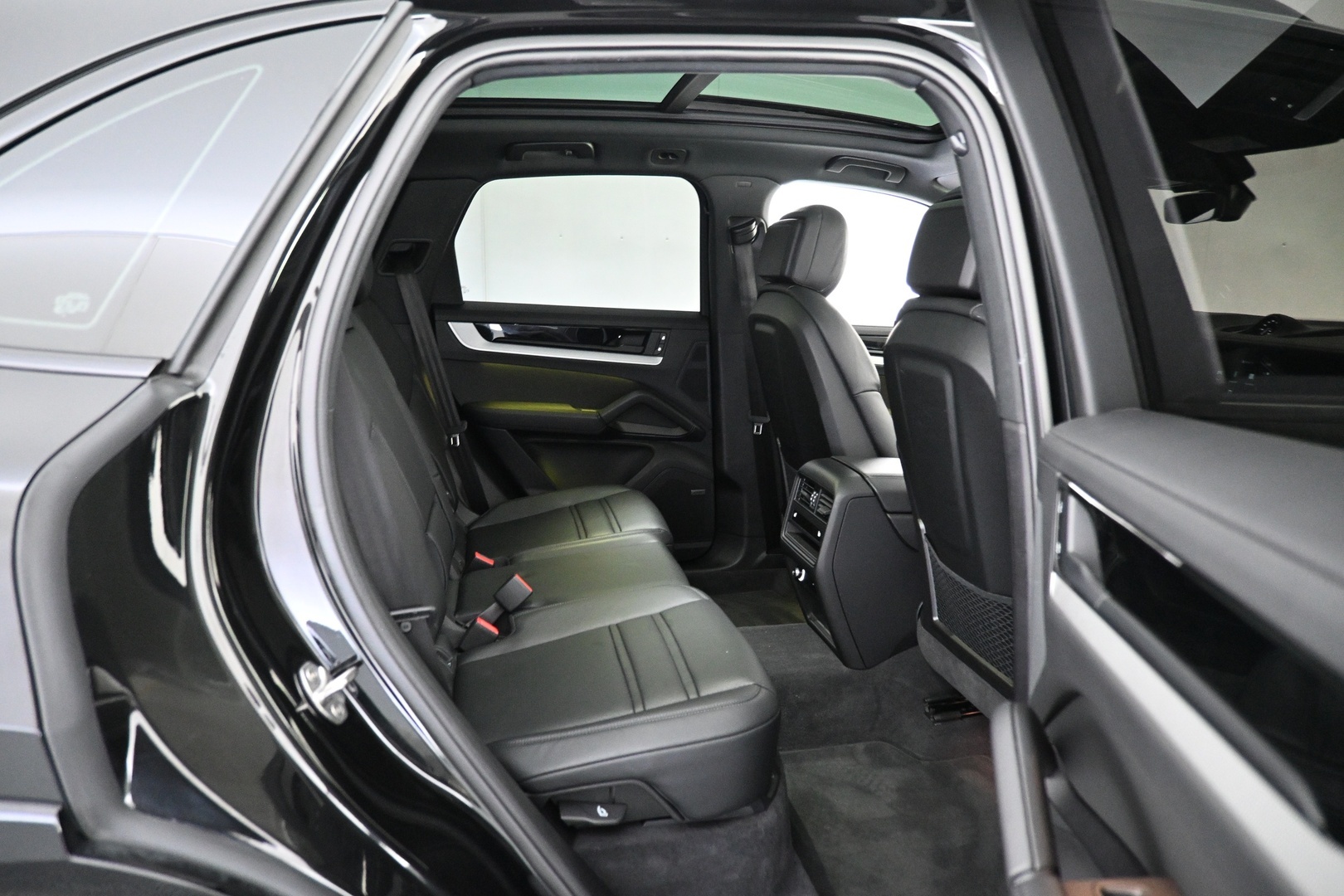 PORSCHE Cayenne 2024