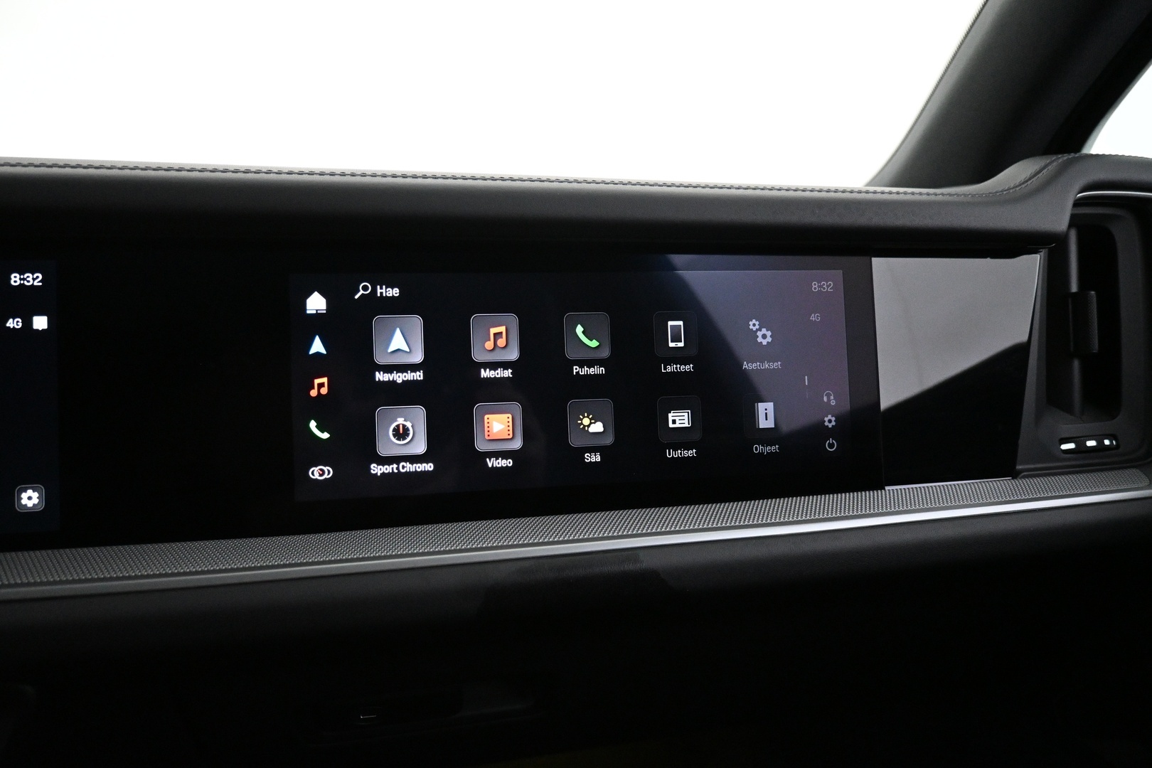 PORSCHE Cayenne 2024