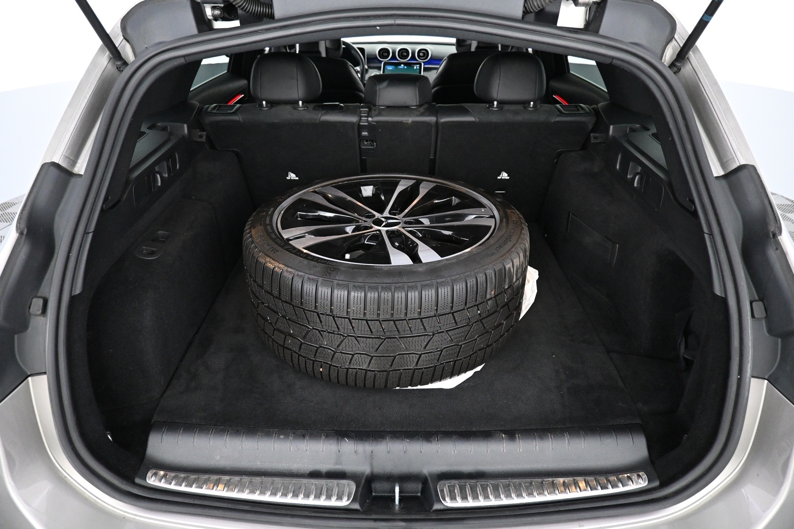 MERCEDES-BENZ C 2023