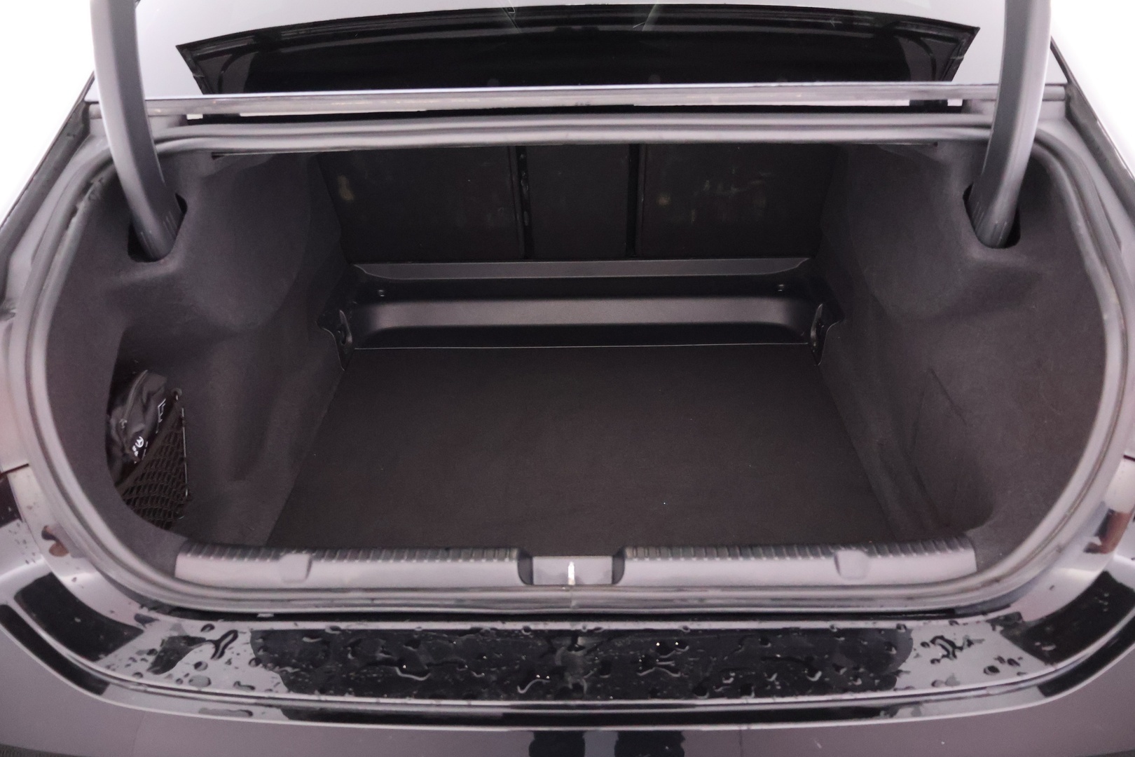 MERCEDES-BENZ EQE 2023