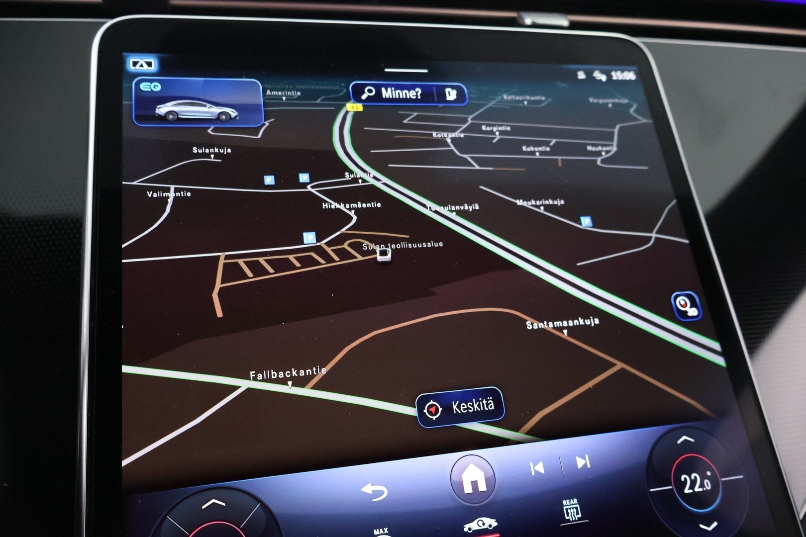 MERCEDES-BENZ EQE 2023