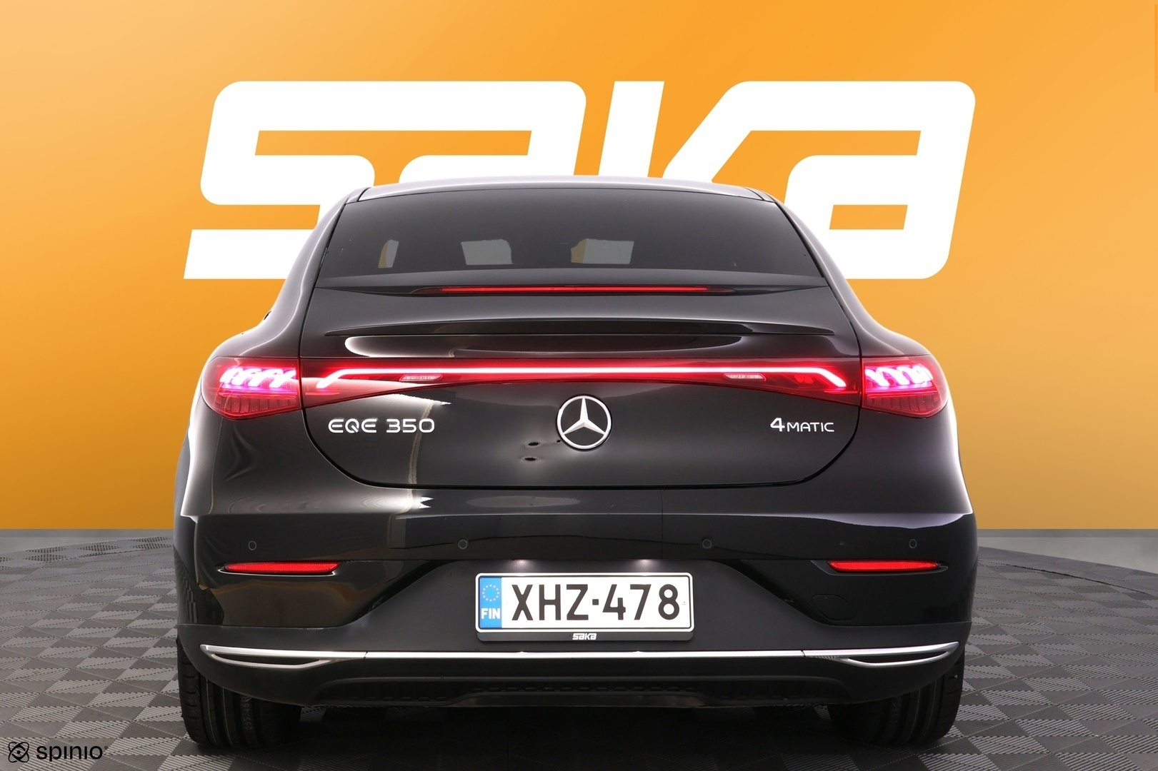 MERCEDES-BENZ EQE 2023