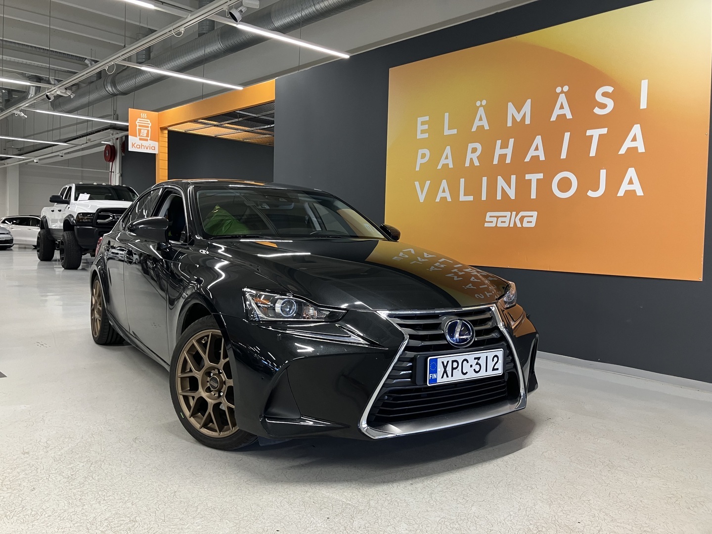 LEXUS IS 2020