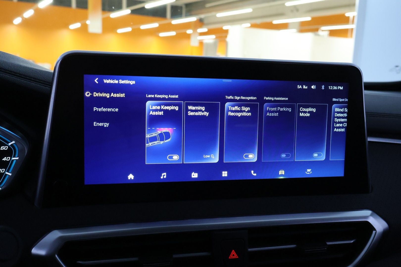 MAXUS Euniq 5 2022