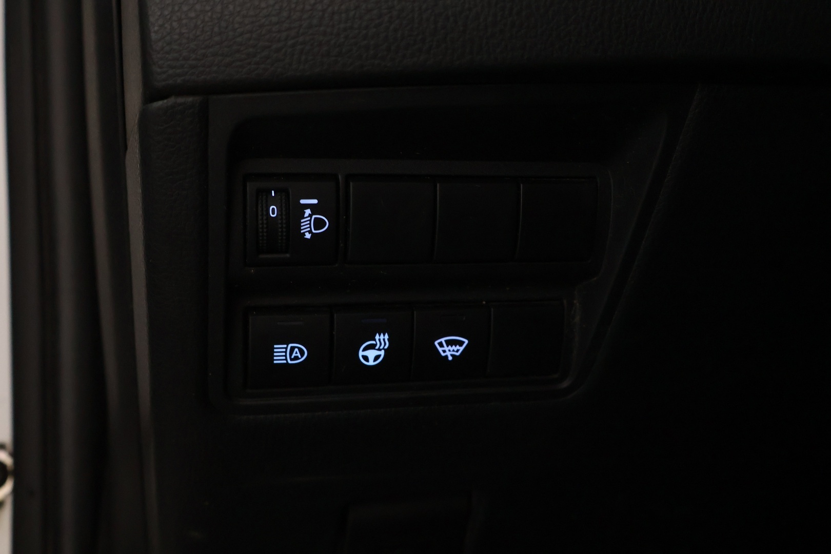 TOYOTA Yaris Cross 2023