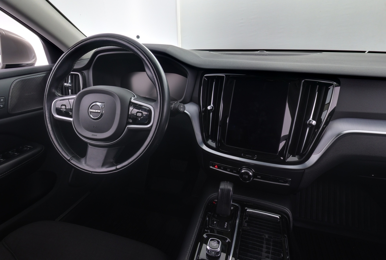 VOLVO V60 2021