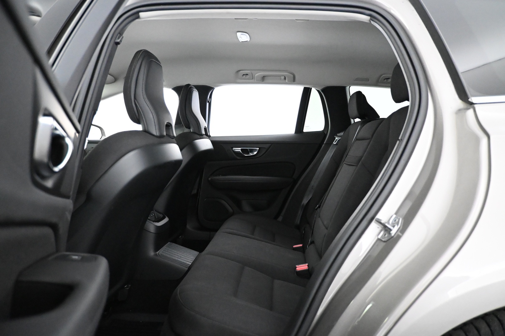VOLVO V60 2021