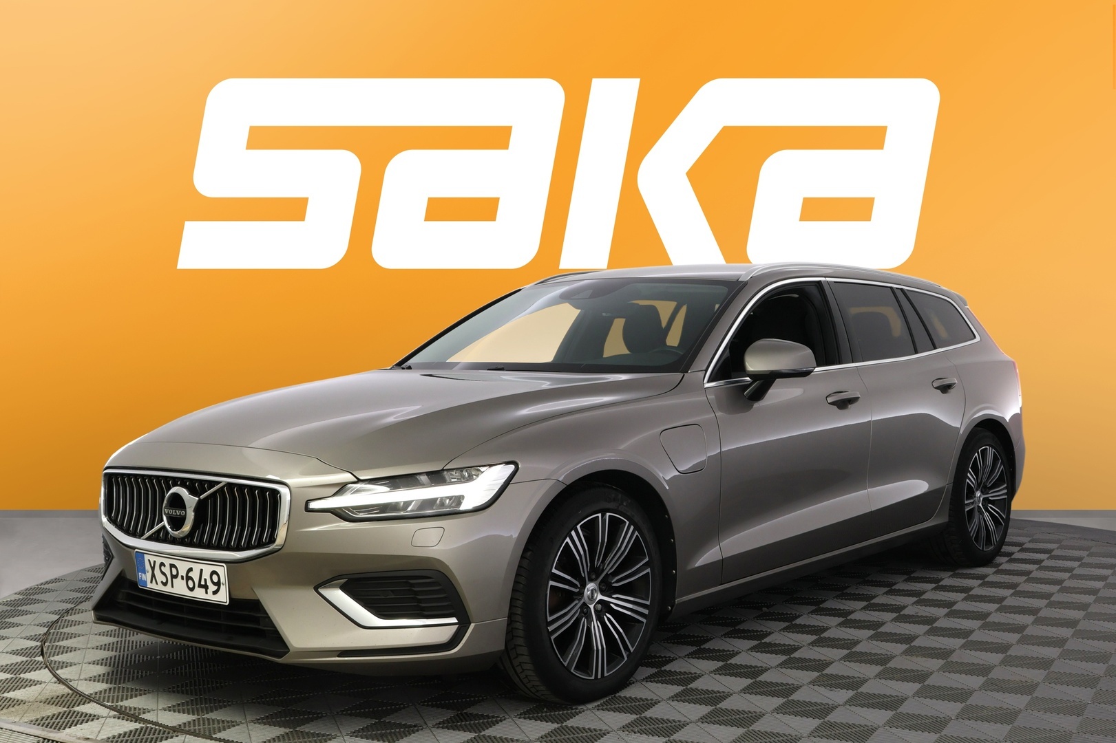 VOLVO V60 2021