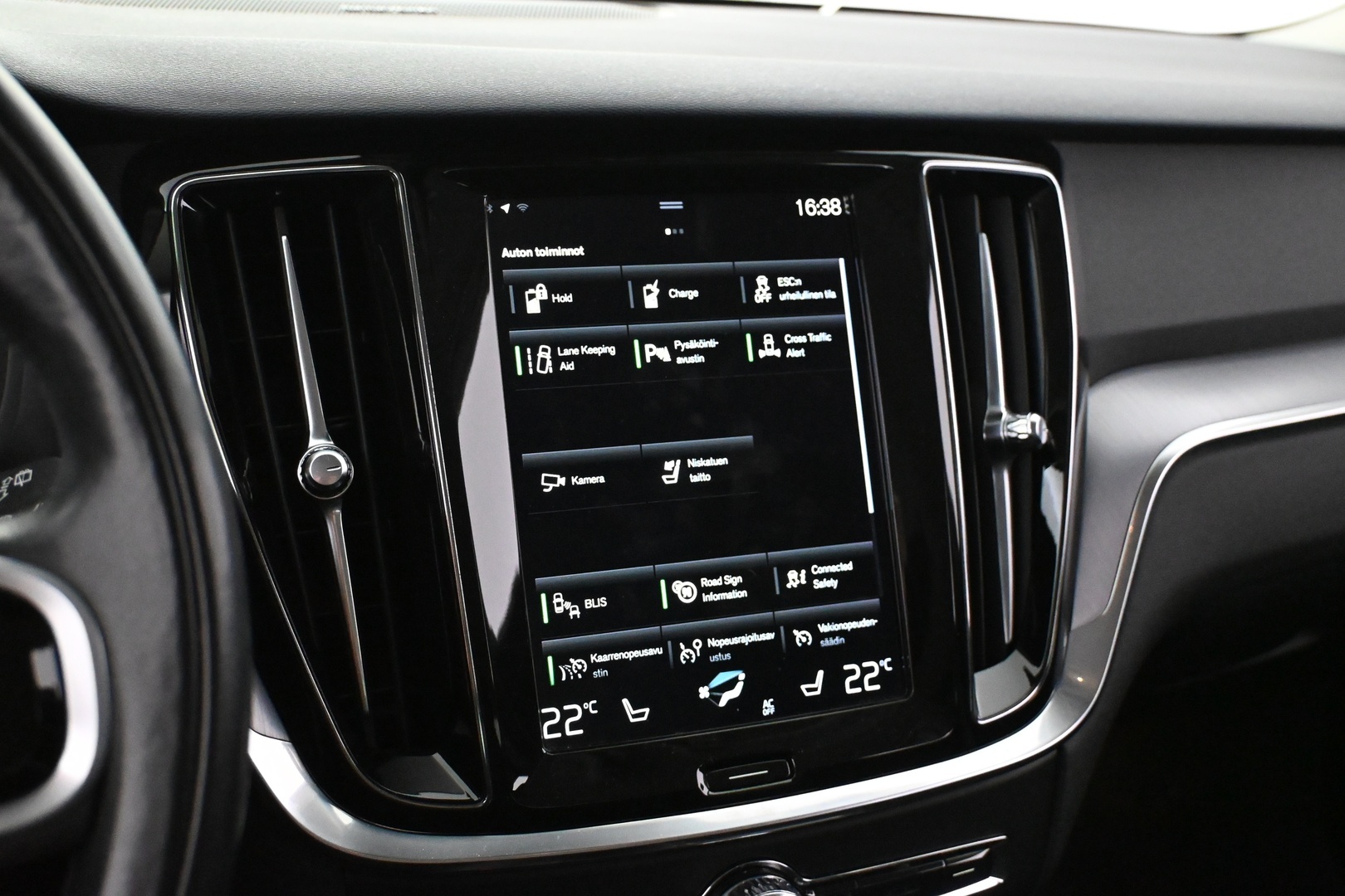 VOLVO V60 2021