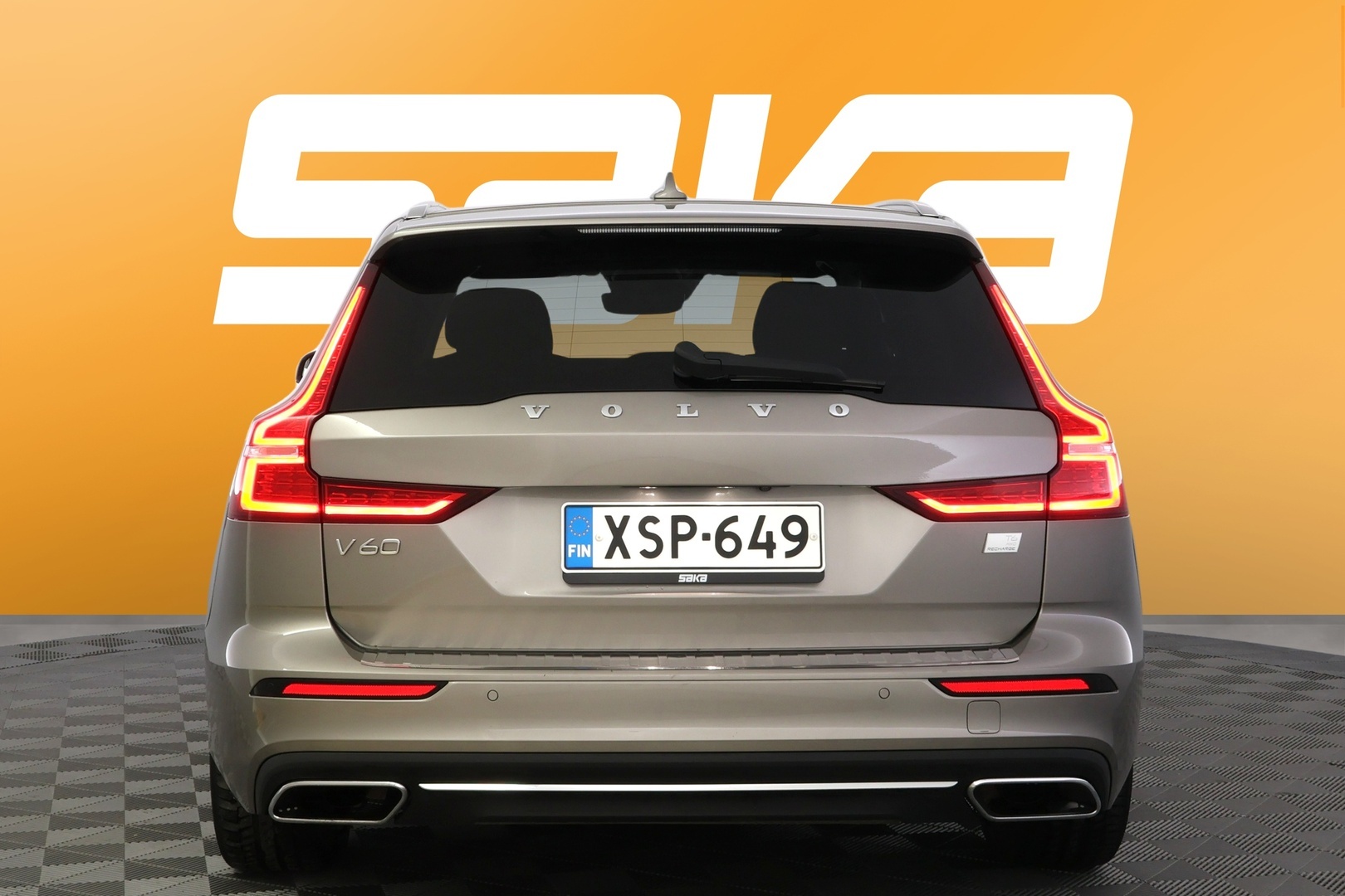 VOLVO V60 2021