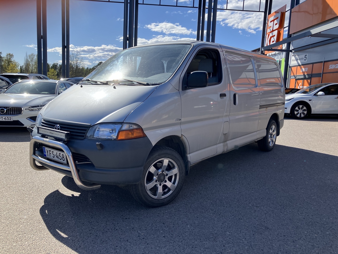 TOYOTA Hiace 2006