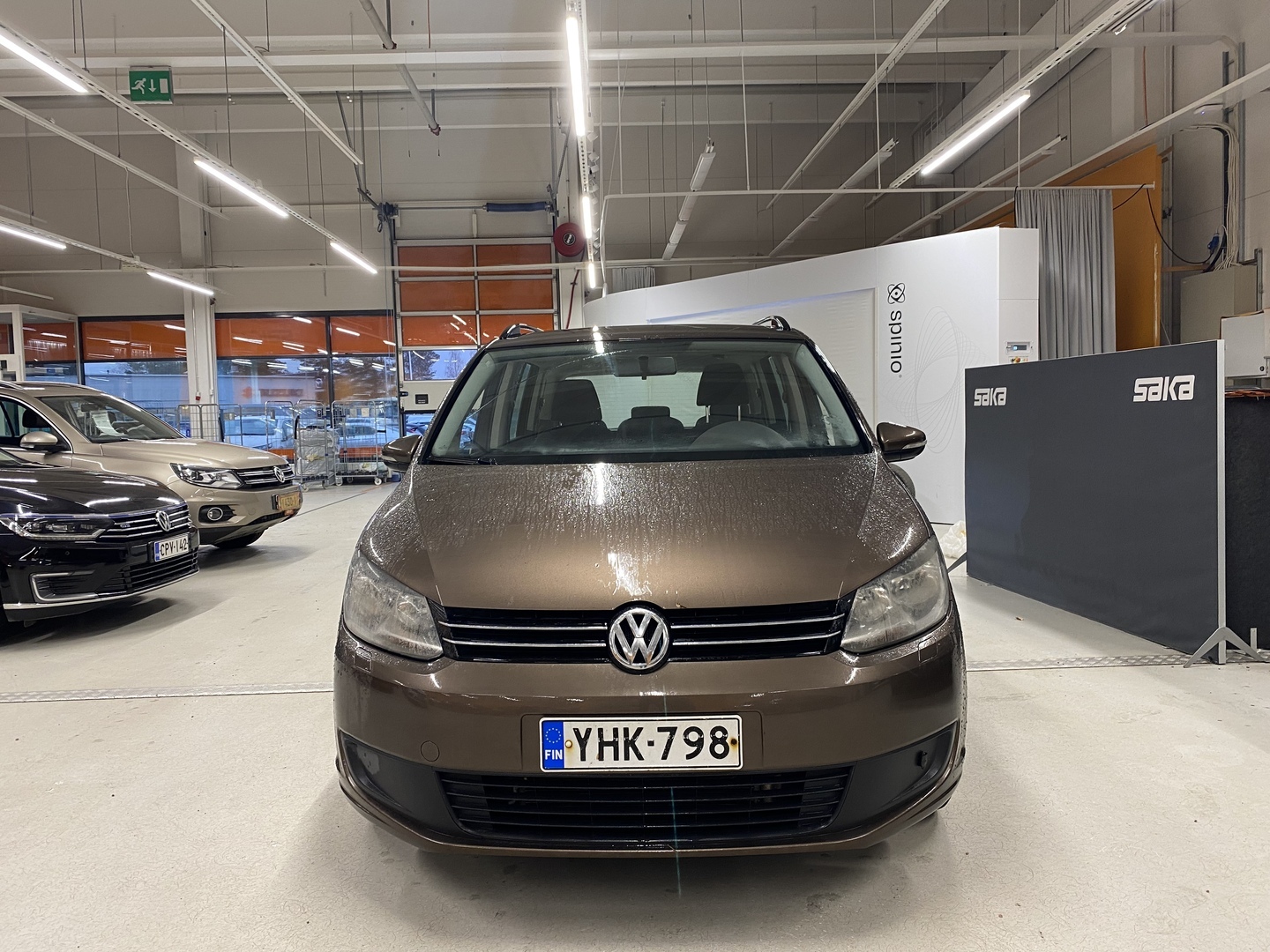 VOLKSWAGEN Touran 2011
