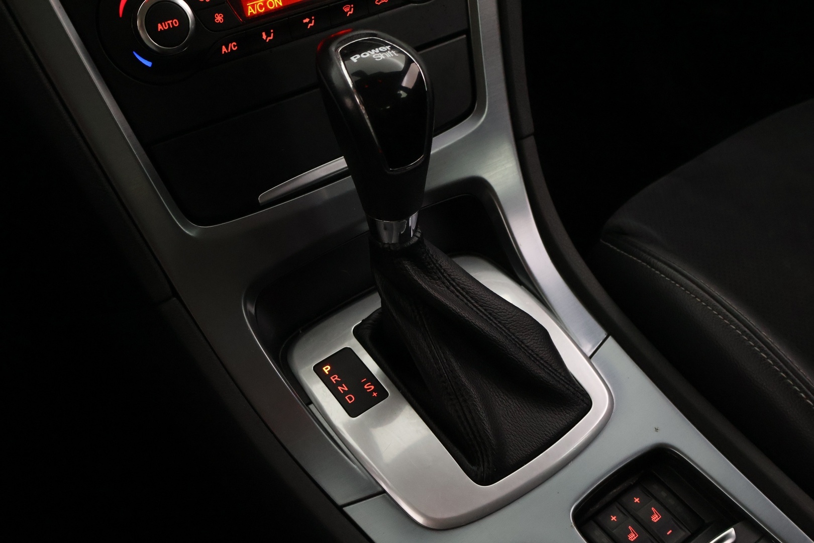 FORD Mondeo 2011