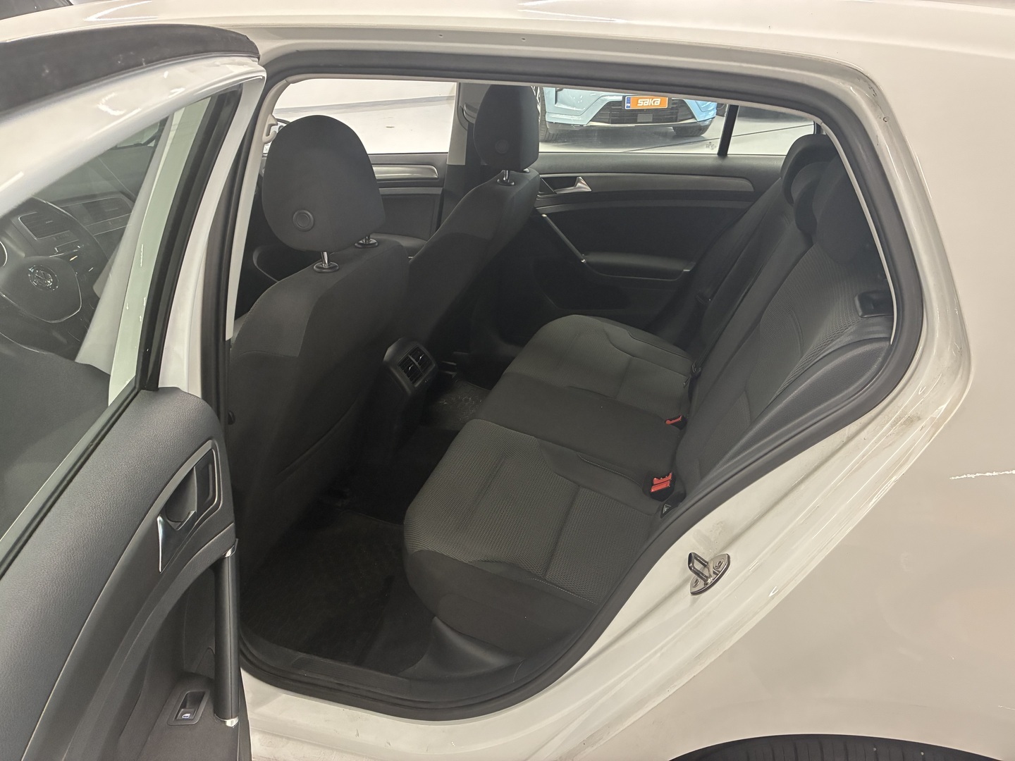 VOLKSWAGEN Golf 2013