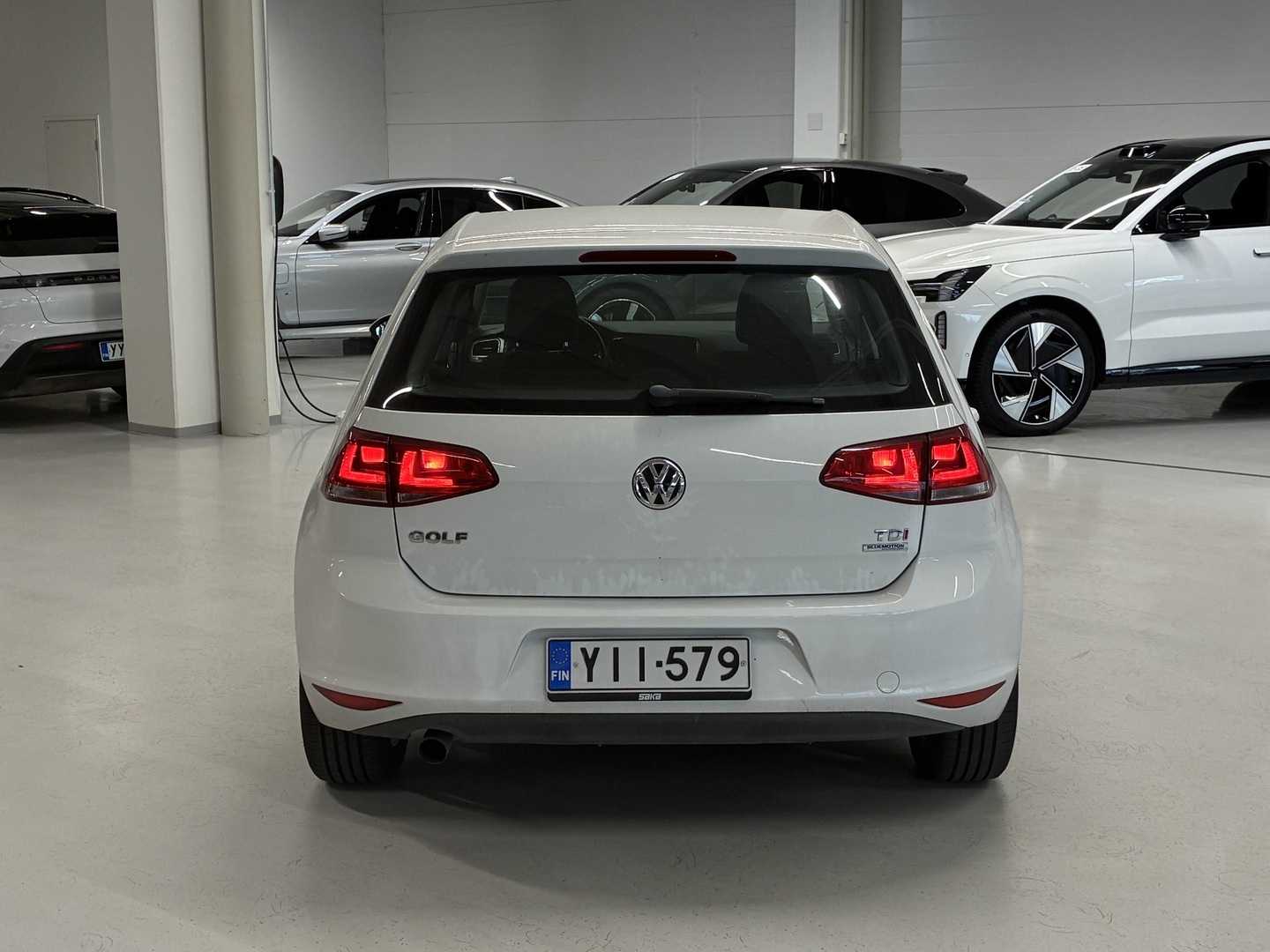VOLKSWAGEN Golf 2013