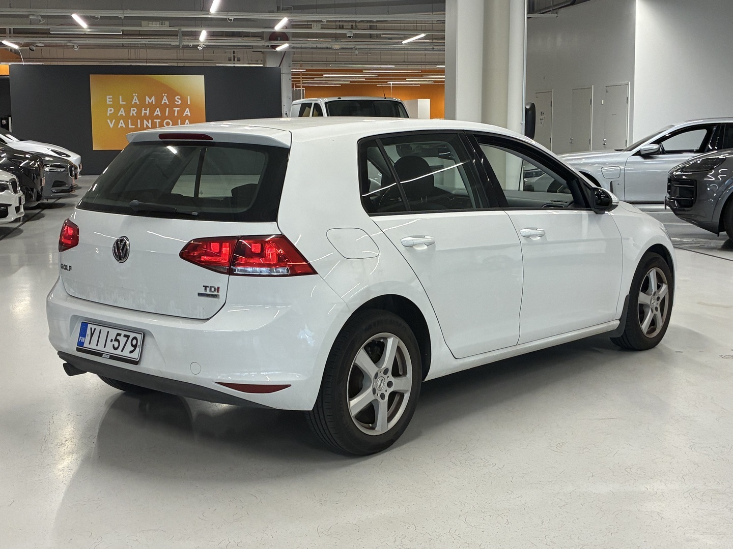 VOLKSWAGEN Golf 2013