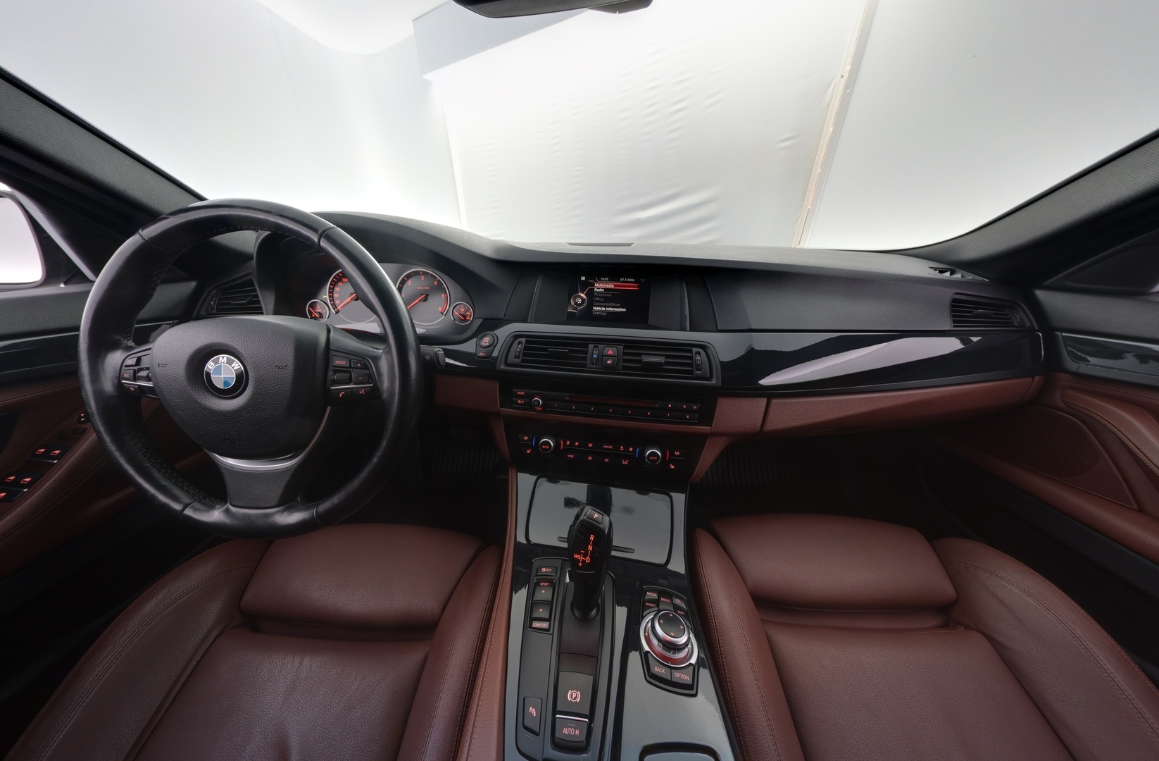 BMW 518 2016