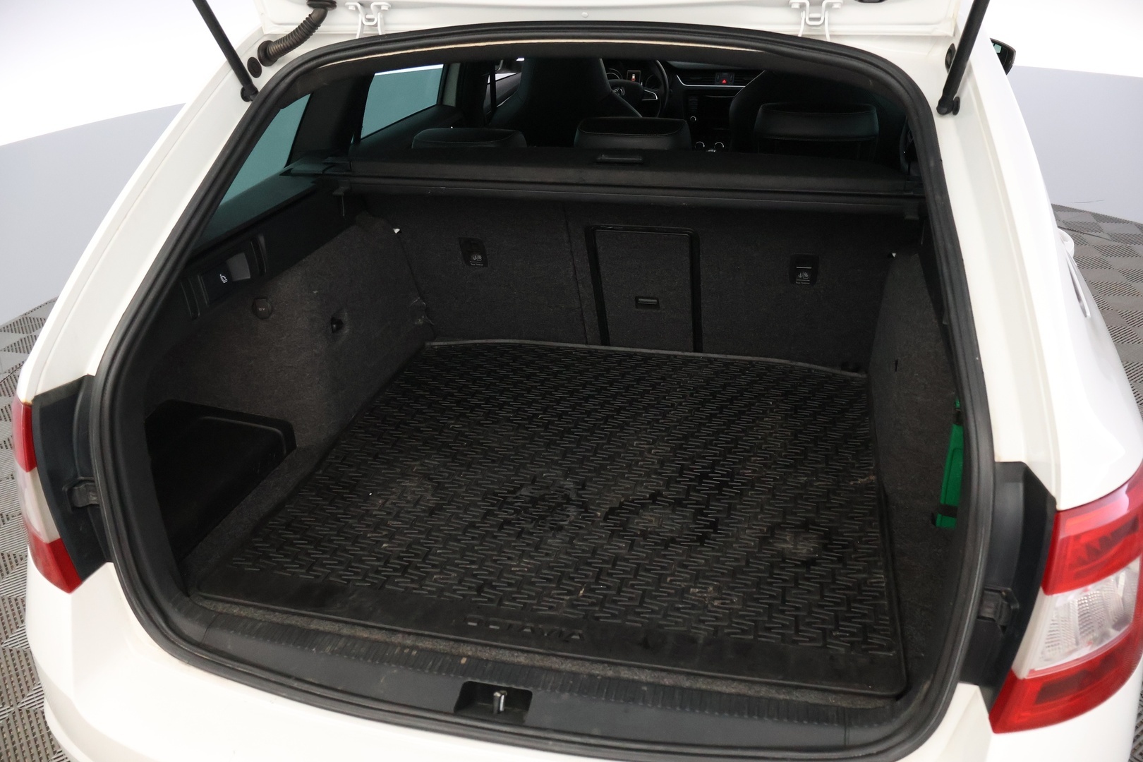SKODA Octavia 2014