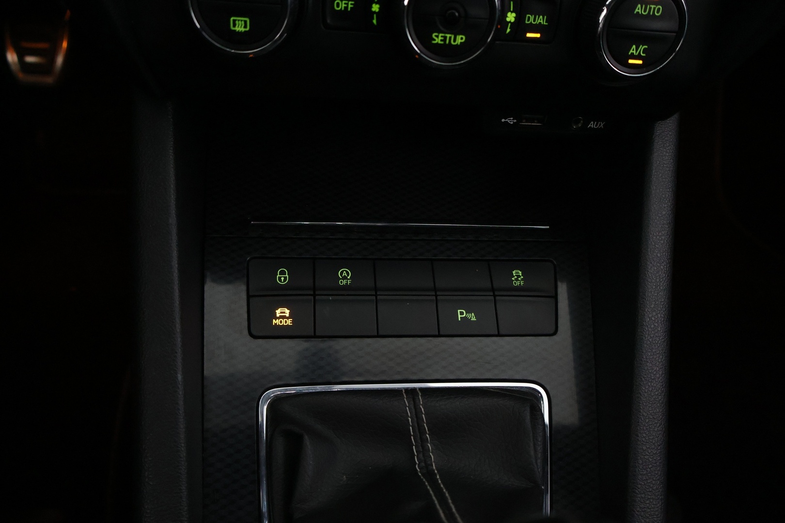 SKODA Octavia 2014