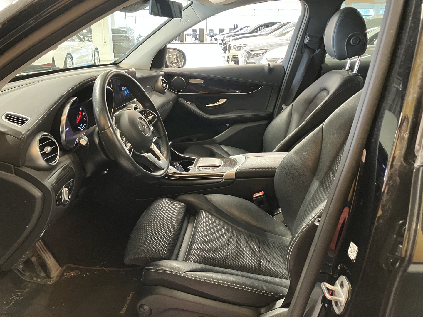 MERCEDES-BENZ GLC 2022