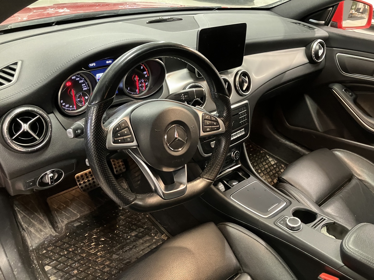 MERCEDES-BENZ CLA 2018