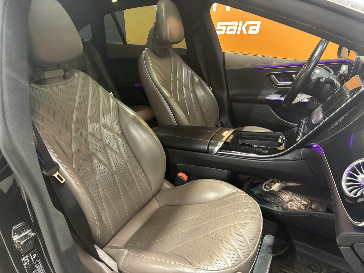 MERCEDES-BENZ EQE 2023